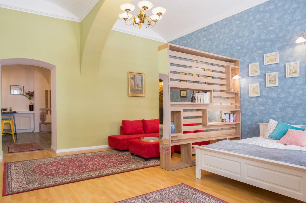 טימישוארה City Light Apartment מראה חיצוני תמונה